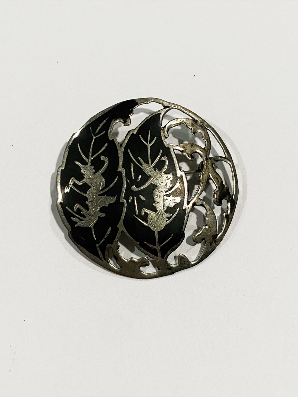 Siam Silver Black Enamel Round Brooch Pin Vintage